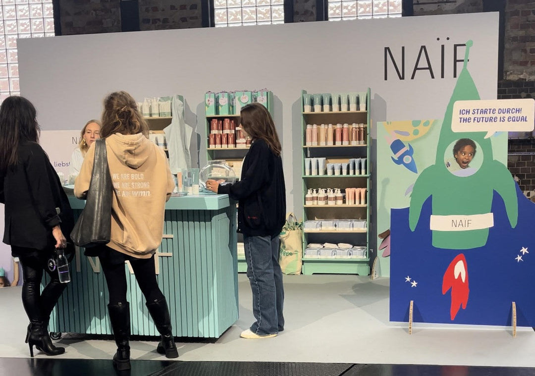 Beursstand voor Naif