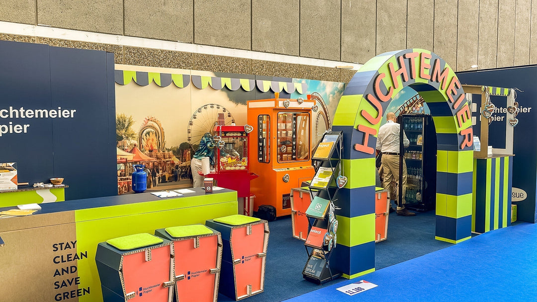 Kermis beursstand voor Huchtemeijer