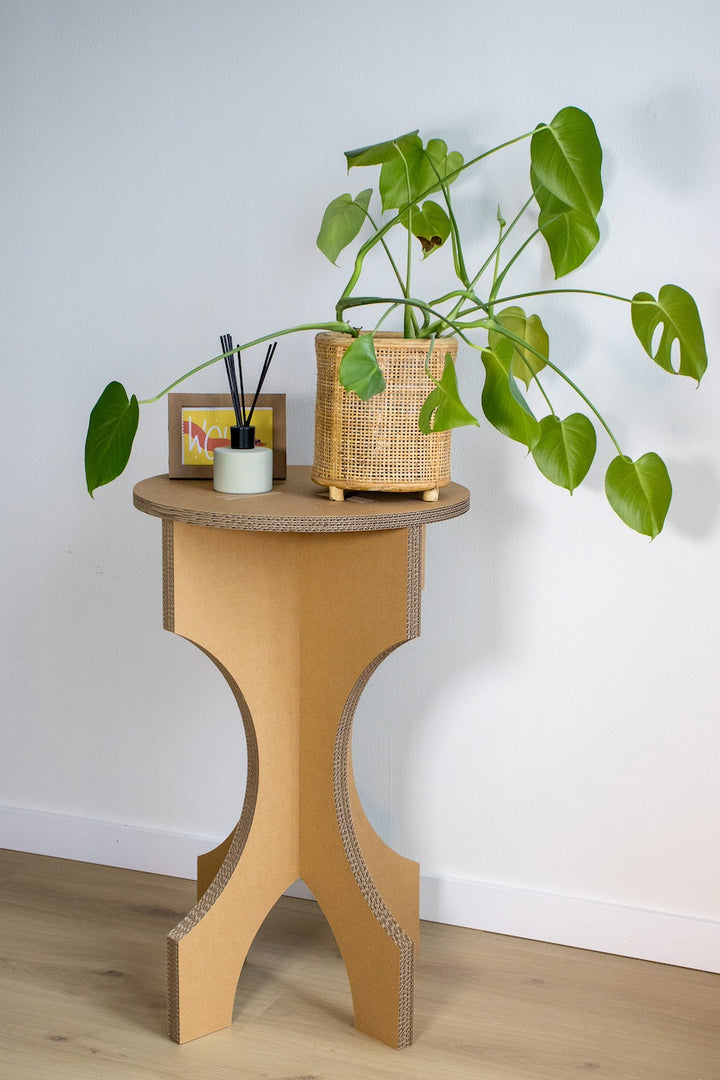 Beistelltisch aus Karton