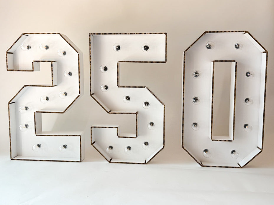 Kartonnen licht letters