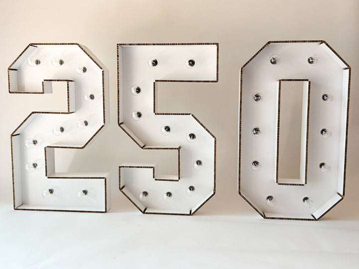 Kartonnen licht letters