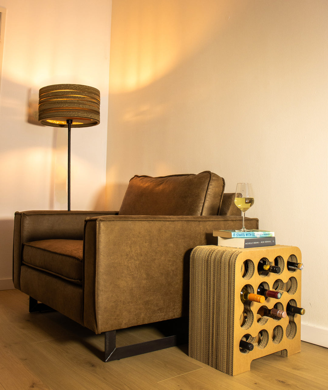 Weinregal aus Wellpappe