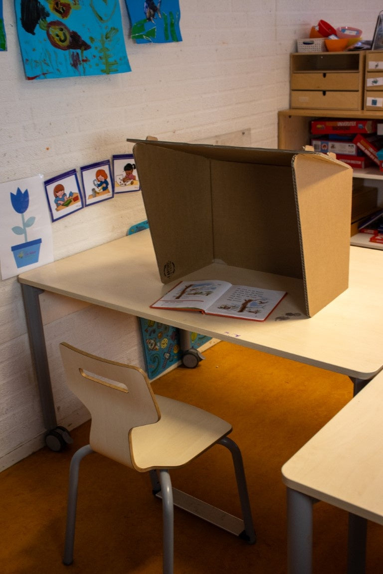 Kartonnen laptop zonnescherm