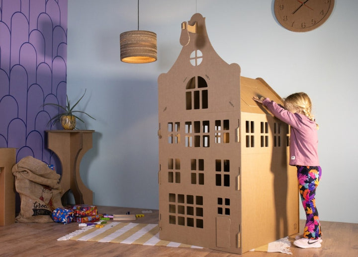 Grachtenhaus aus Pappe