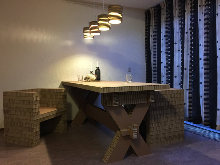 Konferenztisch aus Kartonwaben