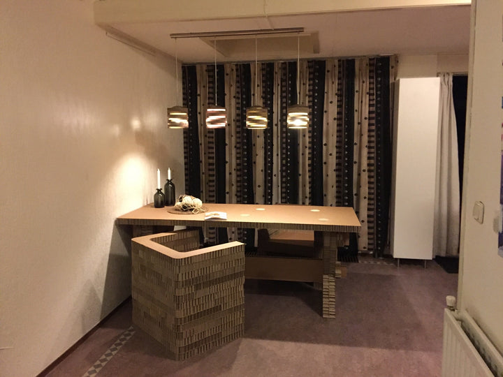 Konferenztisch aus Kartonwaben