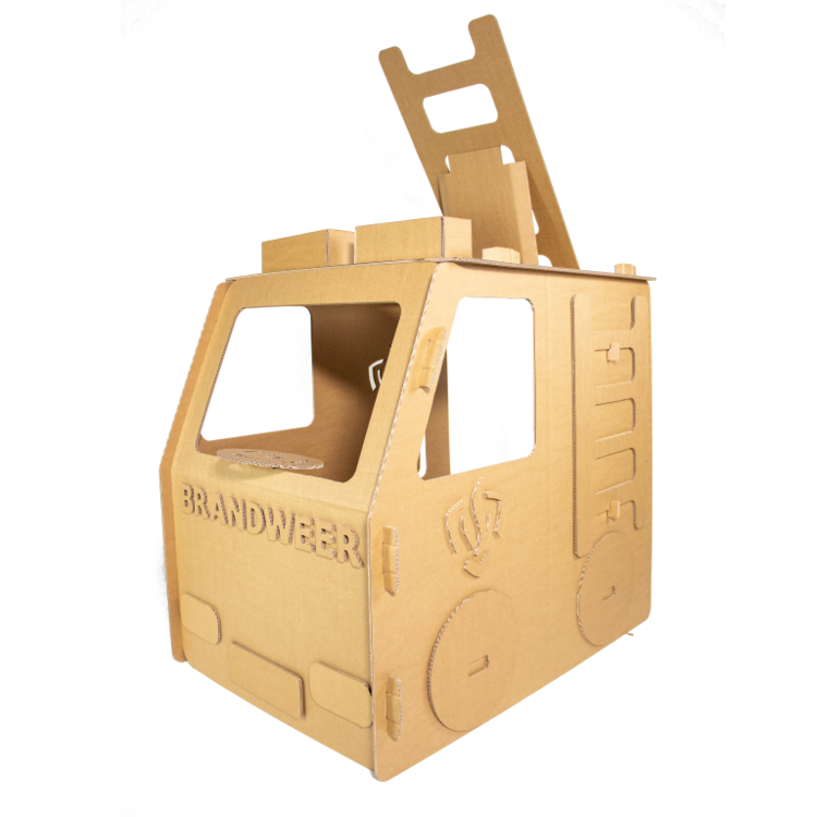 Feuerwehrauto aus Pappe