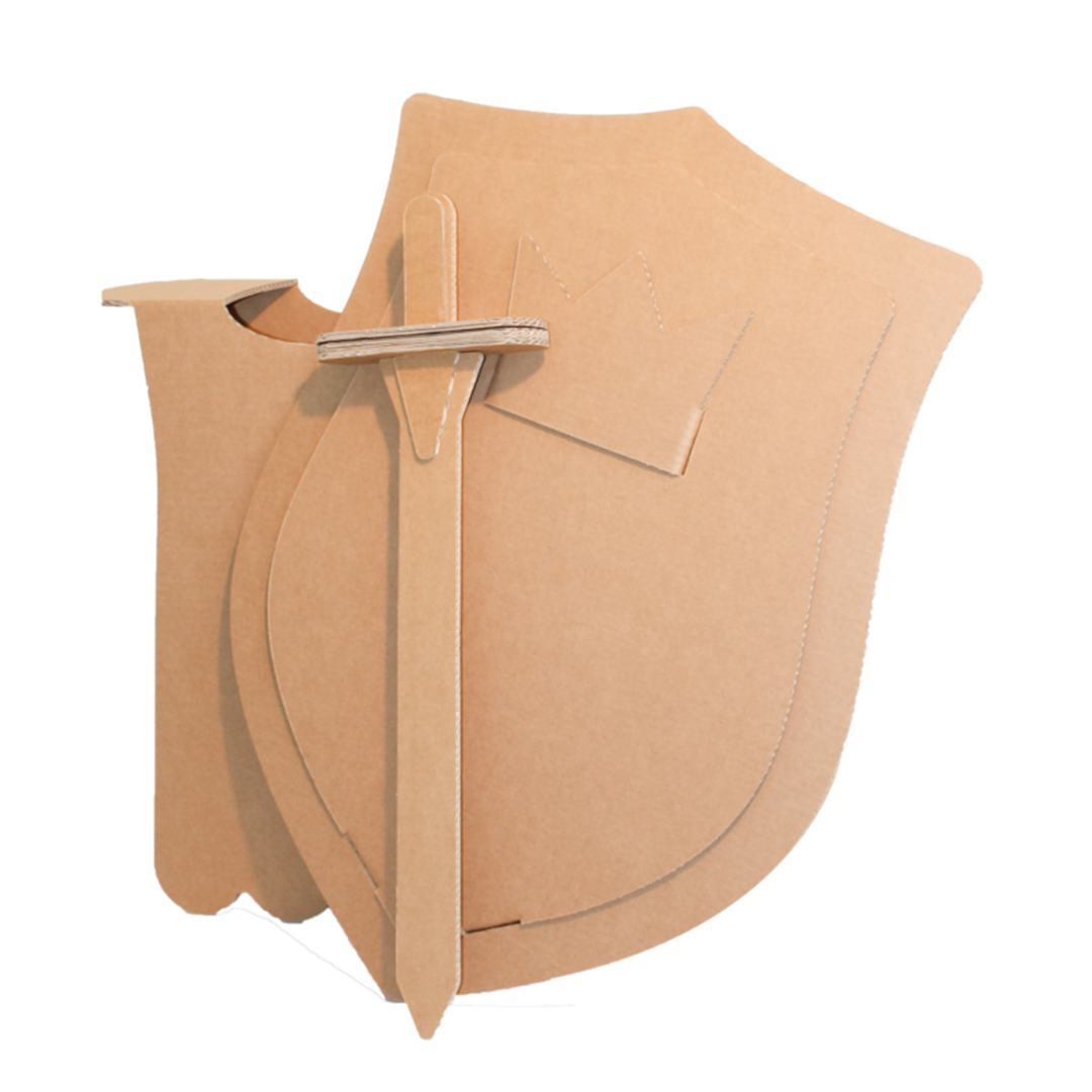 Ritterkostüm aus Pappe