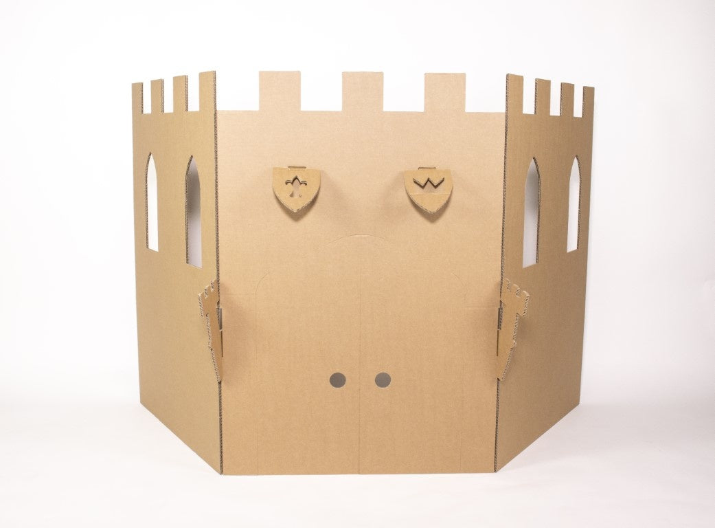 Burgmauer aus Pappe