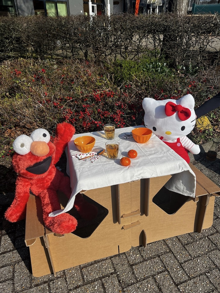 Picknicktisch für Kinder aus Pappe