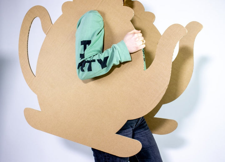 Teekanne aus Pappe Kostüm