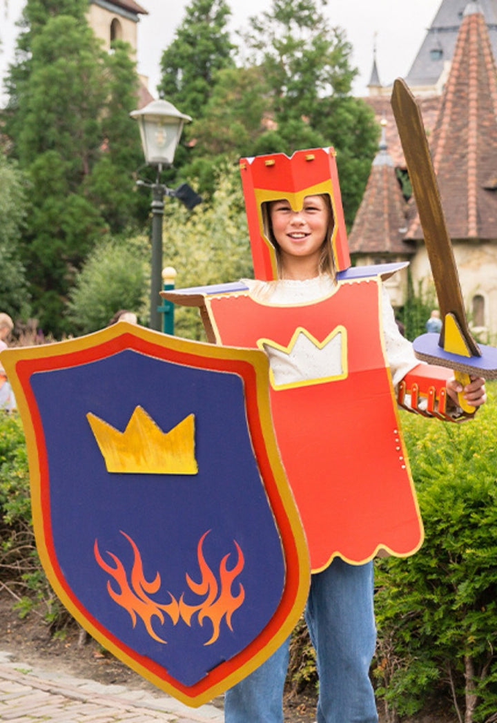 Ritterkostüm aus Pappe