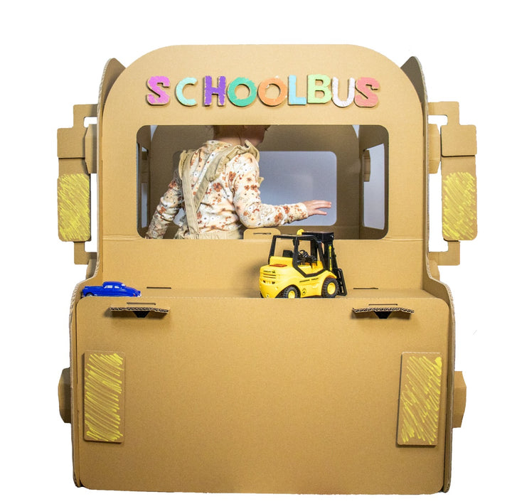 Schulbus aus Pappe