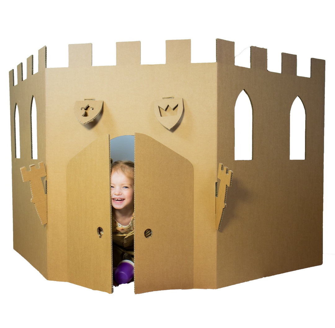 Burgmauer aus Pappe