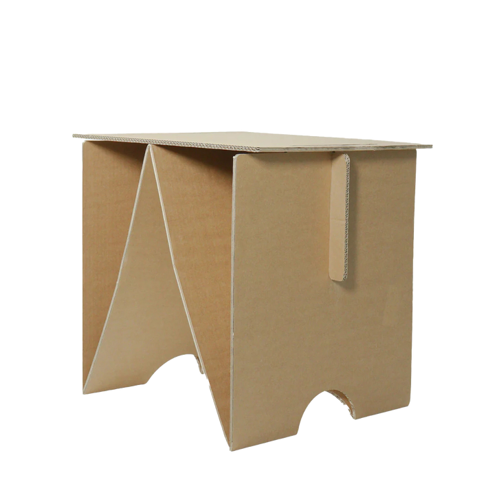 Klappbarer Beistelltisch aus Karton