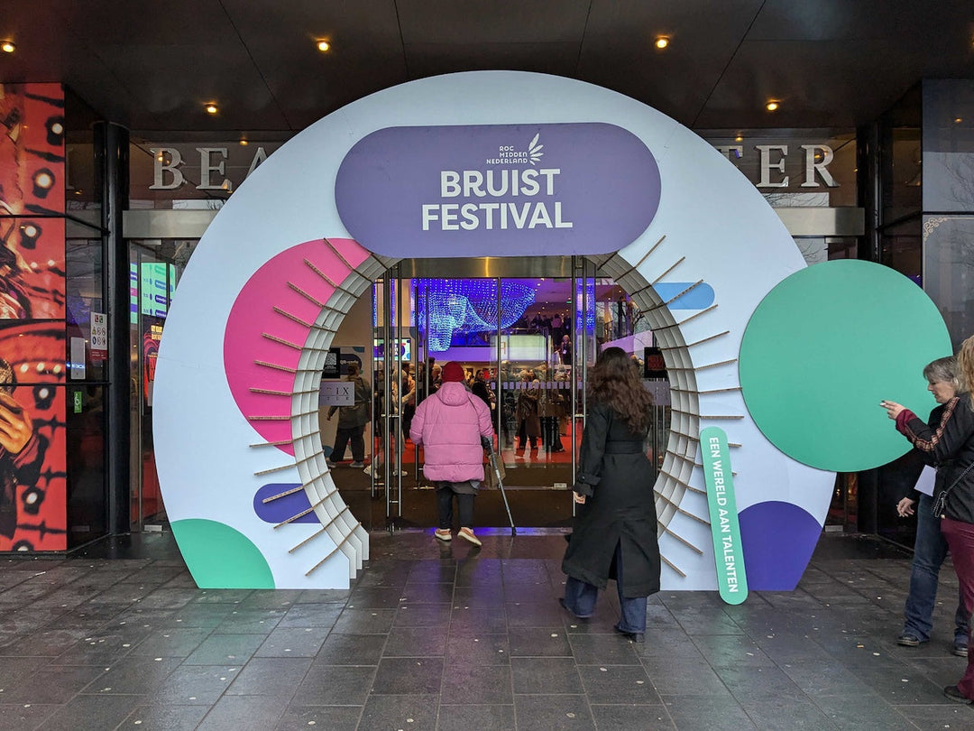 Aankleding voor het ROCMN Bruist Festival