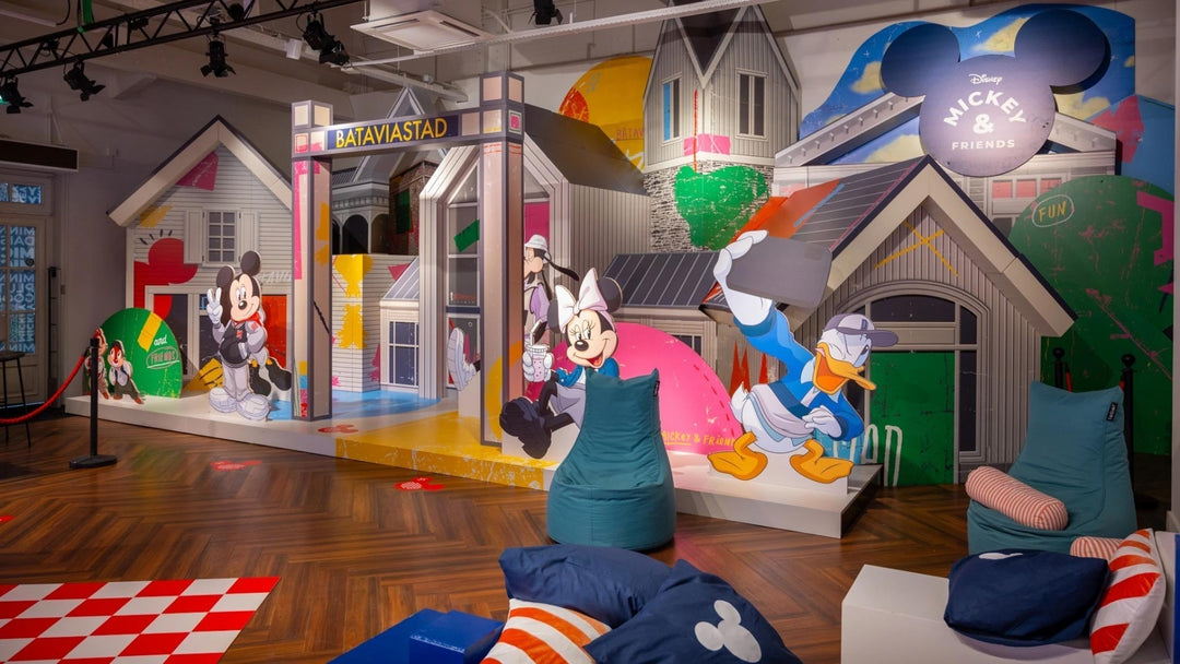 Kartonnen Disney-figuren in Batavia Stad: Mickey & Friends