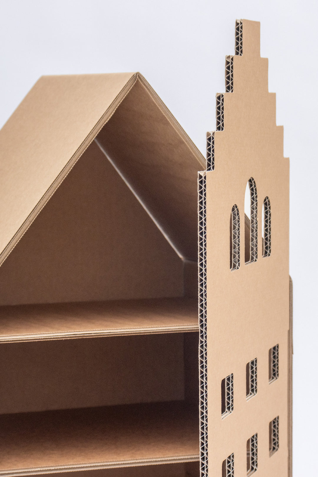 Kartonnen Amsterdams poppenhuis