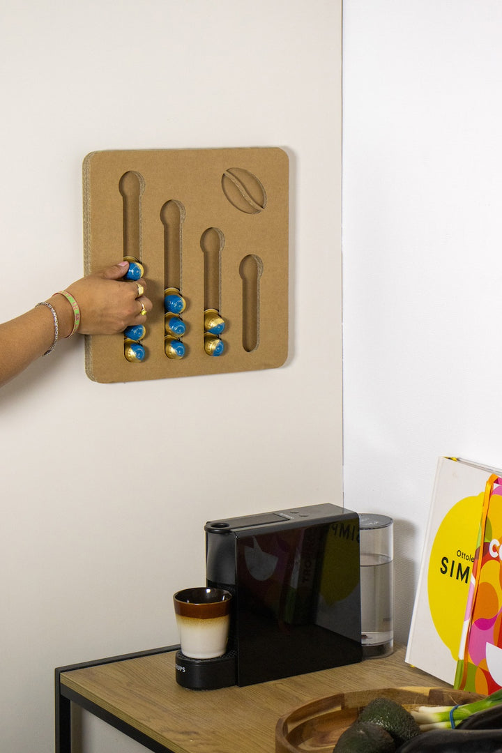 Kaffeetassenhalter aus Pappe