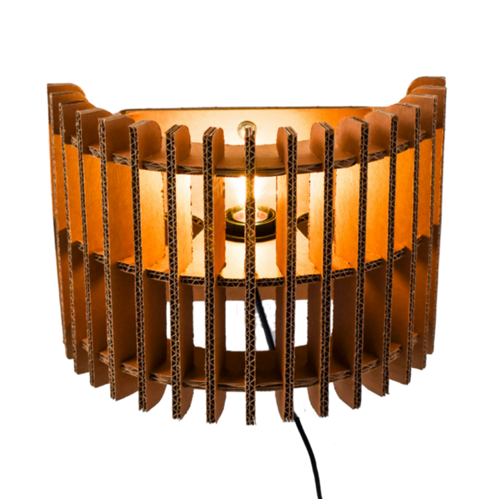 Kartonnen delft wandlamp