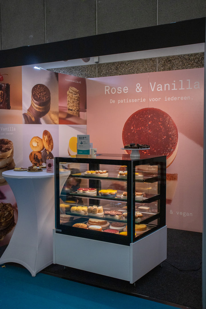 Een-zoete-beursstand-voor-Rose-&-Vanilla-op-de-Horecava-1