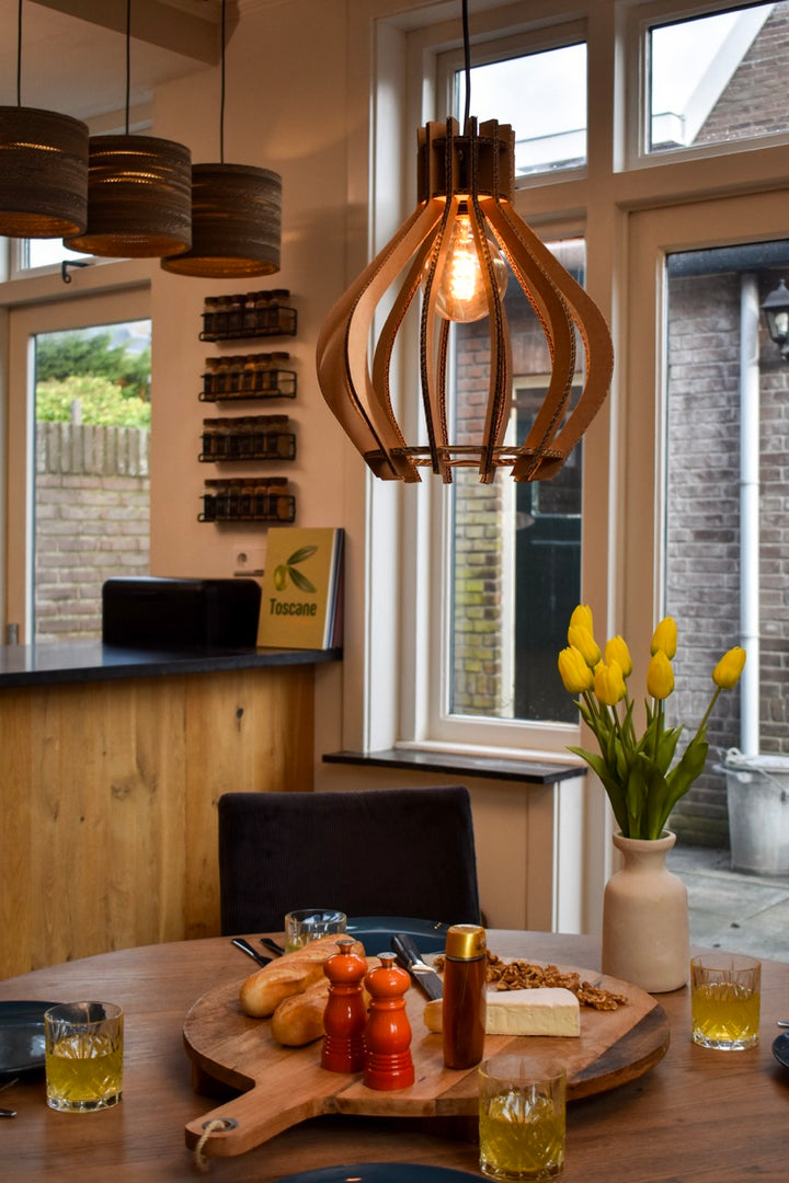 Kartonnen hardenberg lamp