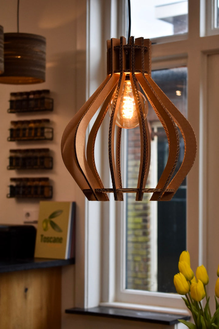 Kartonnen hardenberg lamp