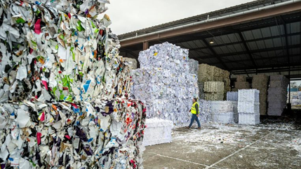 Het-recycling-process-van-karton--1