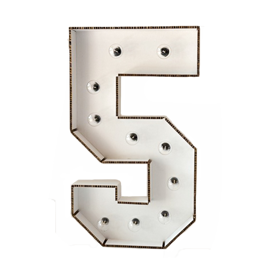 Leuchtbuchstaben aus Pappe