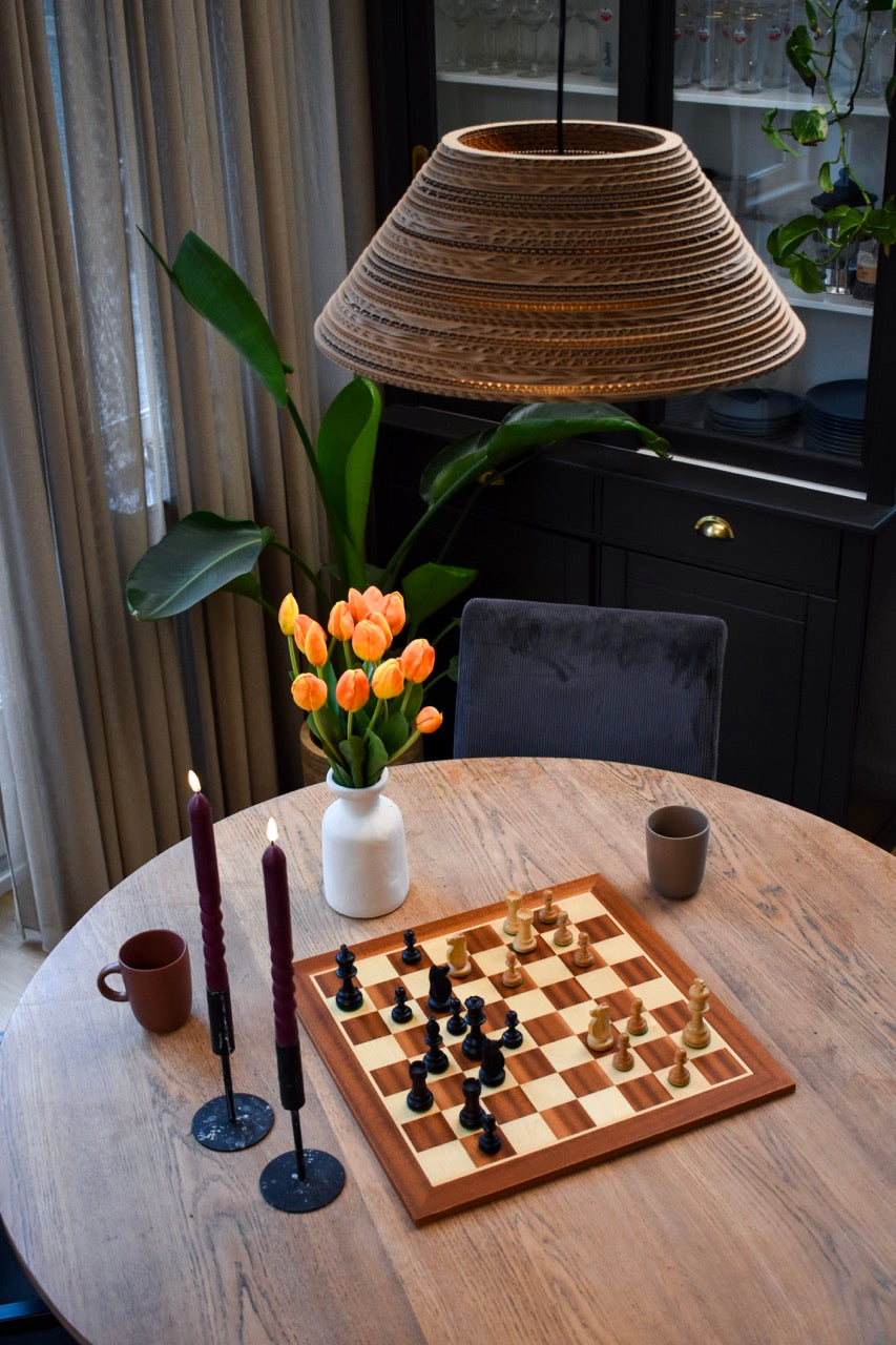 Kartonnen liempde lamp