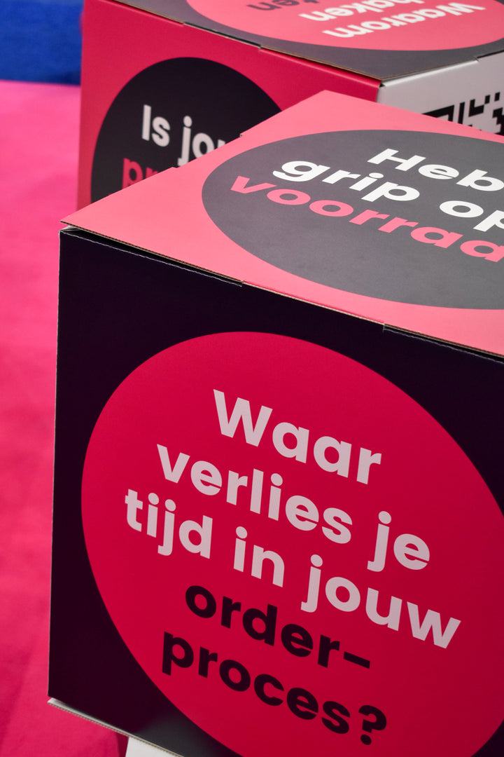 Cardboard printed stacking cube made to measure