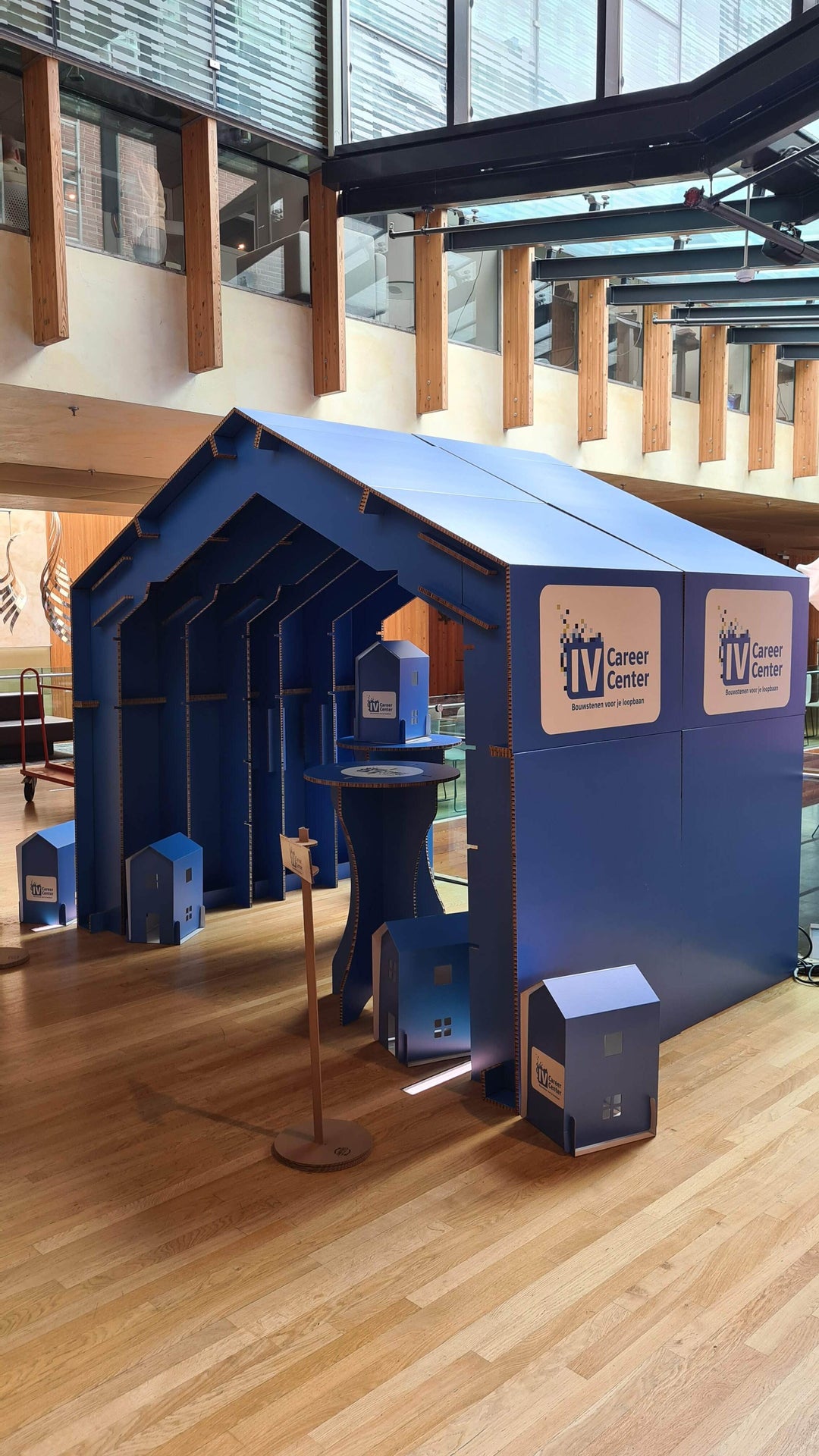 Mega-huis-voor-UWV-1