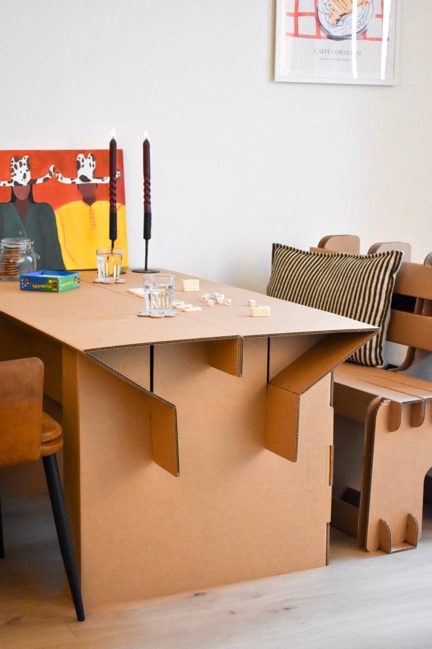 Pop-up-Tisch aus Pappe