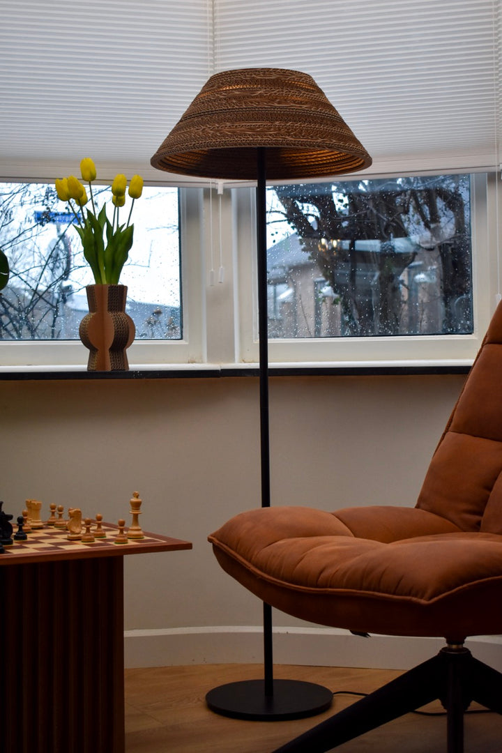 Cardboard midsland lamp