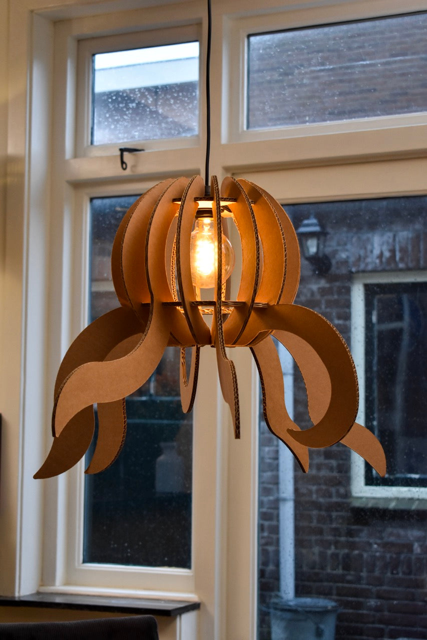 Octo Lampe aus Pappe