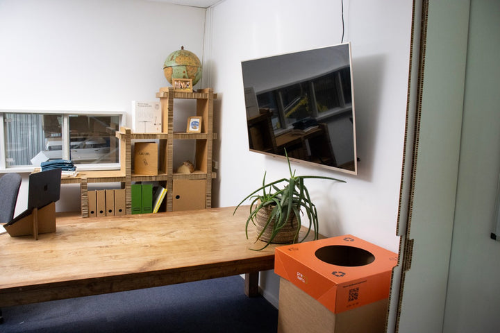 Cardboard box (240l)