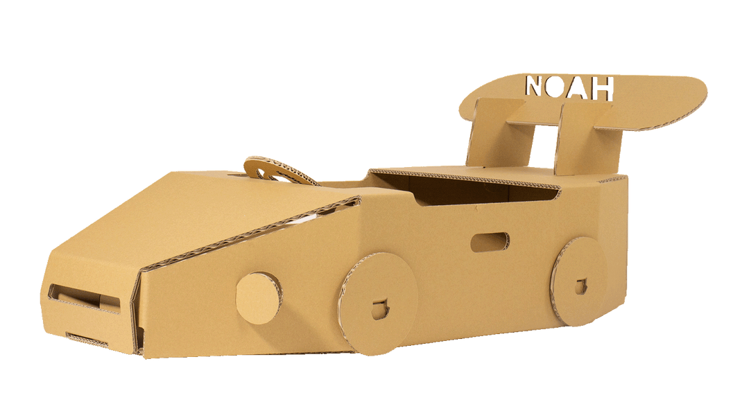 Kartonnen race auto