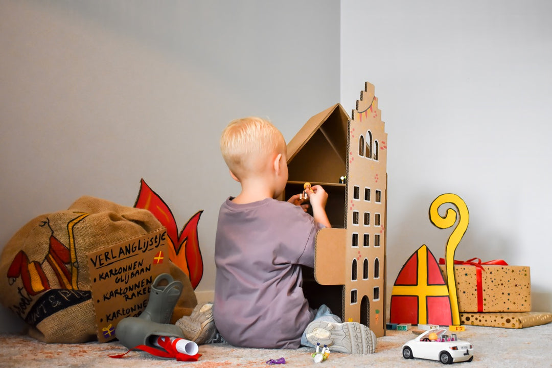 Karton-Puppenhaus Amsterdam