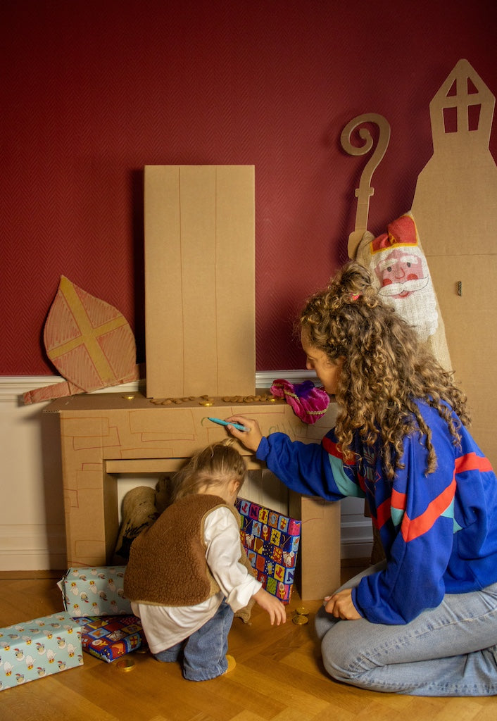 Cardboard Sinterklaas holiday package
