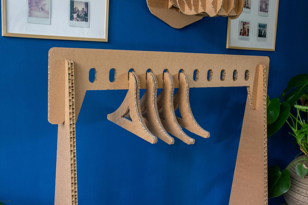 Kleiderbügel aus Karton (12x)