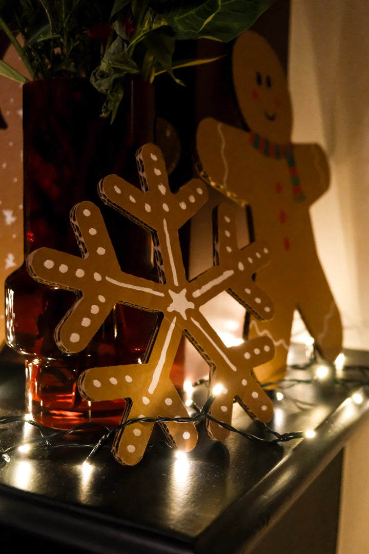 Kartonnen gingerbread mannetjes