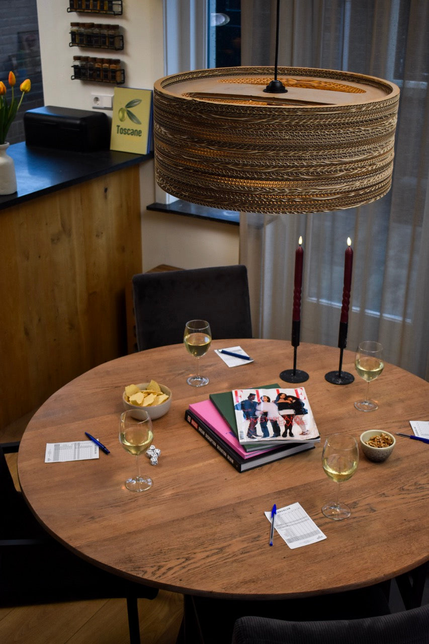 Kartonnen tolmin lamp