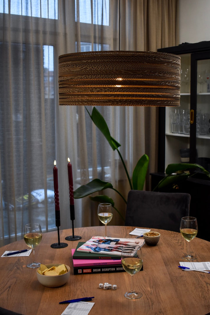 Kartonnen tolmin lamp