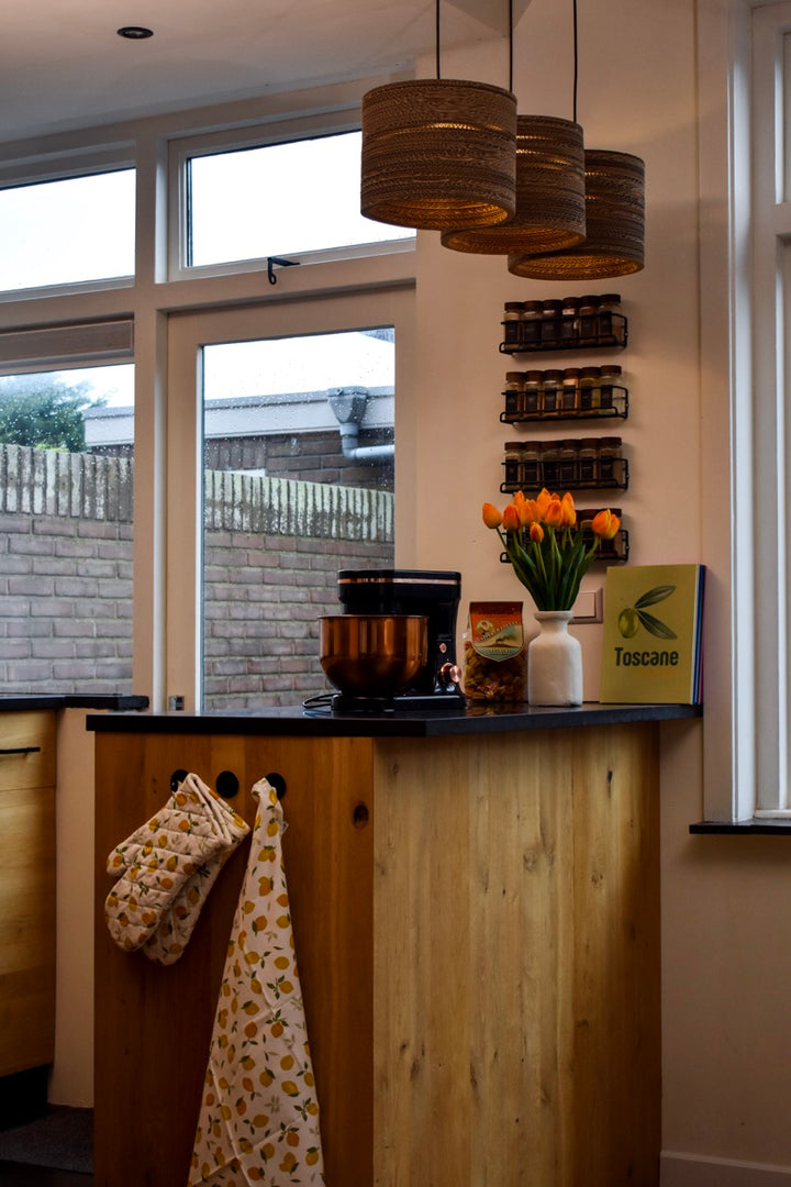 Kartonnen tolmin lamp