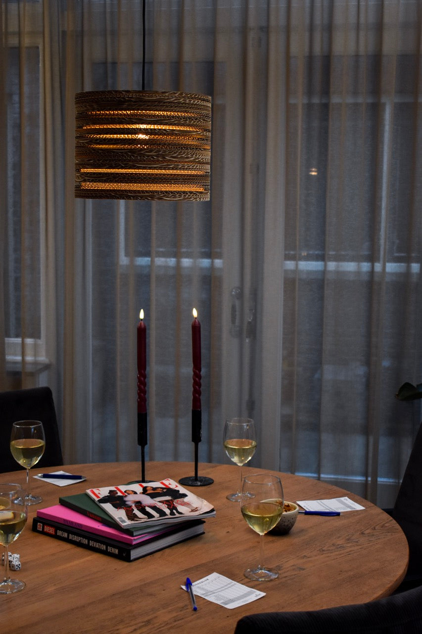 Kartonnen tolmin lamp