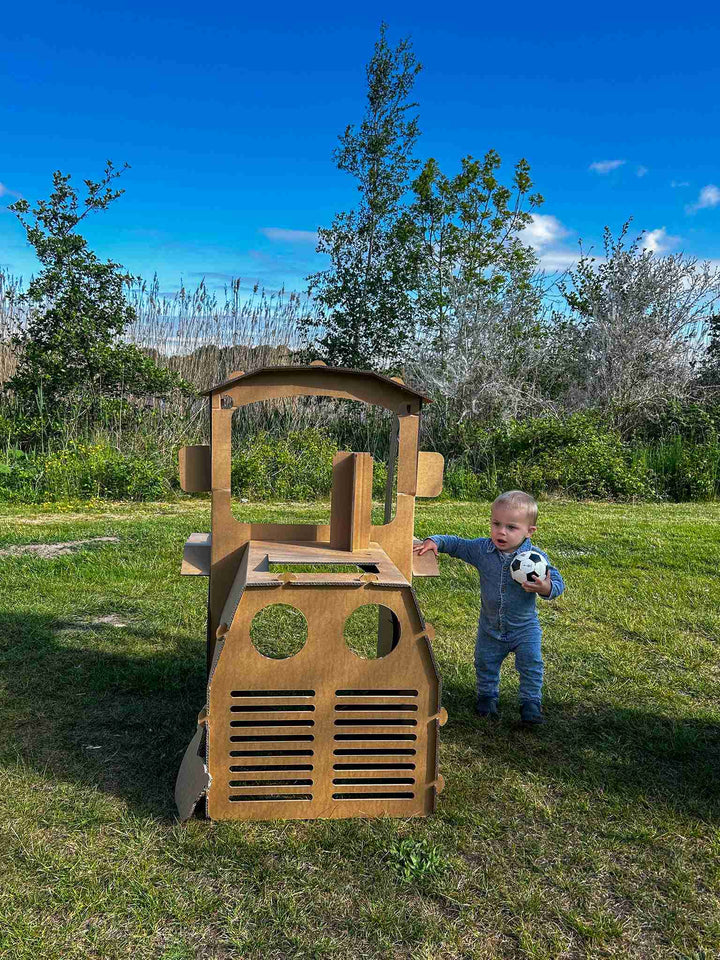 Kartonnen tractor
