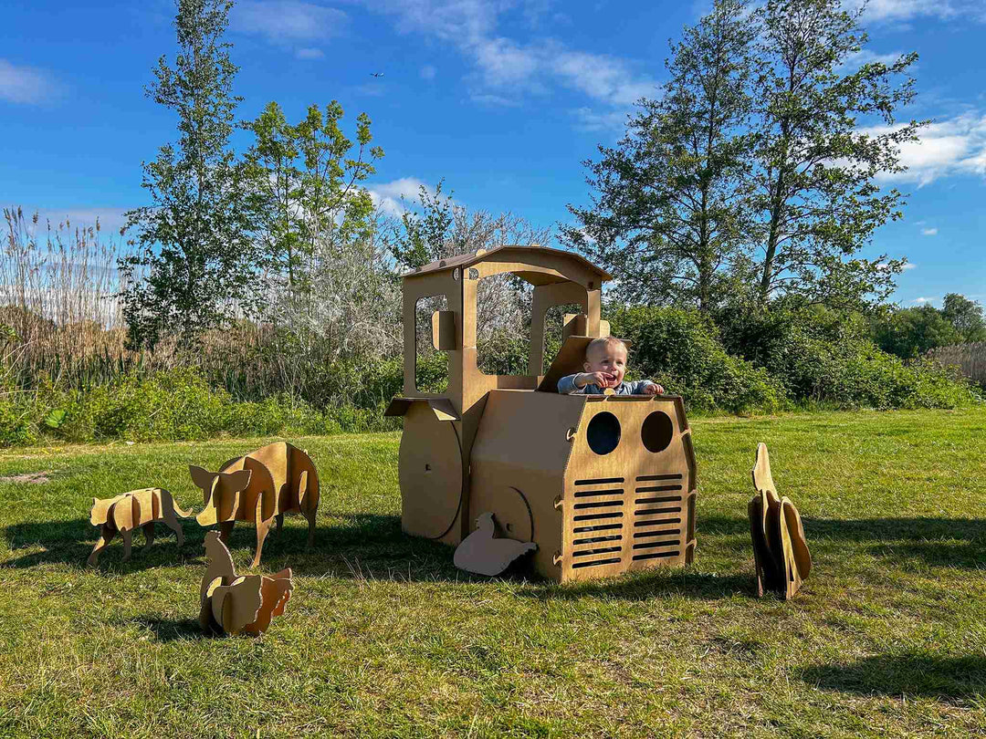Kartonnen tractor