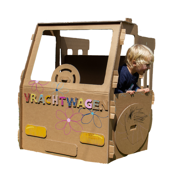 LKW aus Pappe