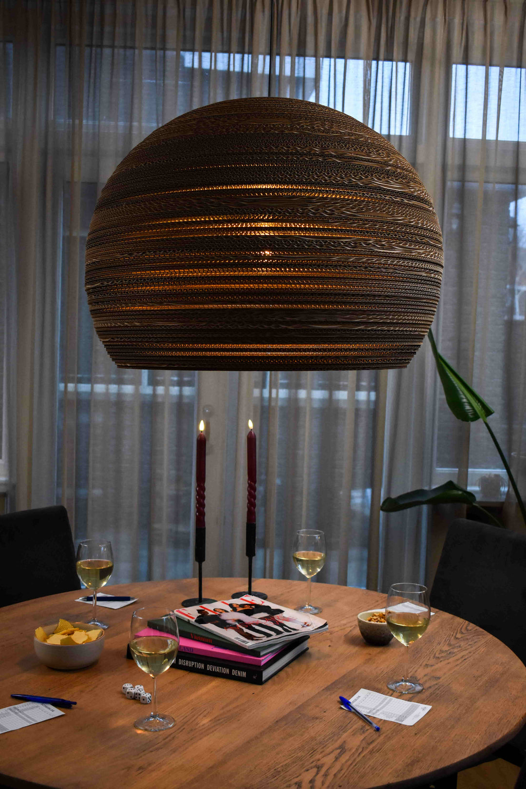 Zernez-Lampe aus Karton