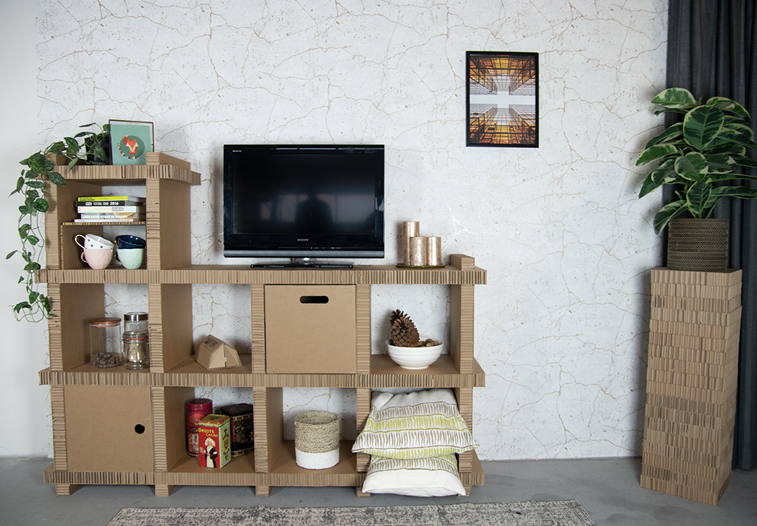 Karton Alaska Schrank